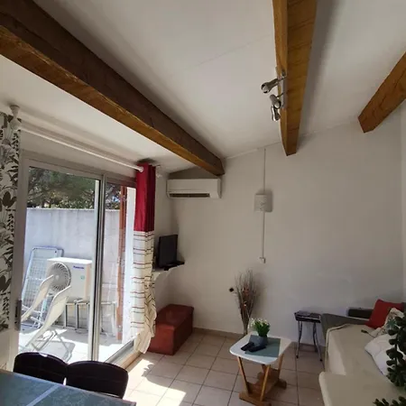 Les Cigalines Tres Proche Village Natu 펜션 아그